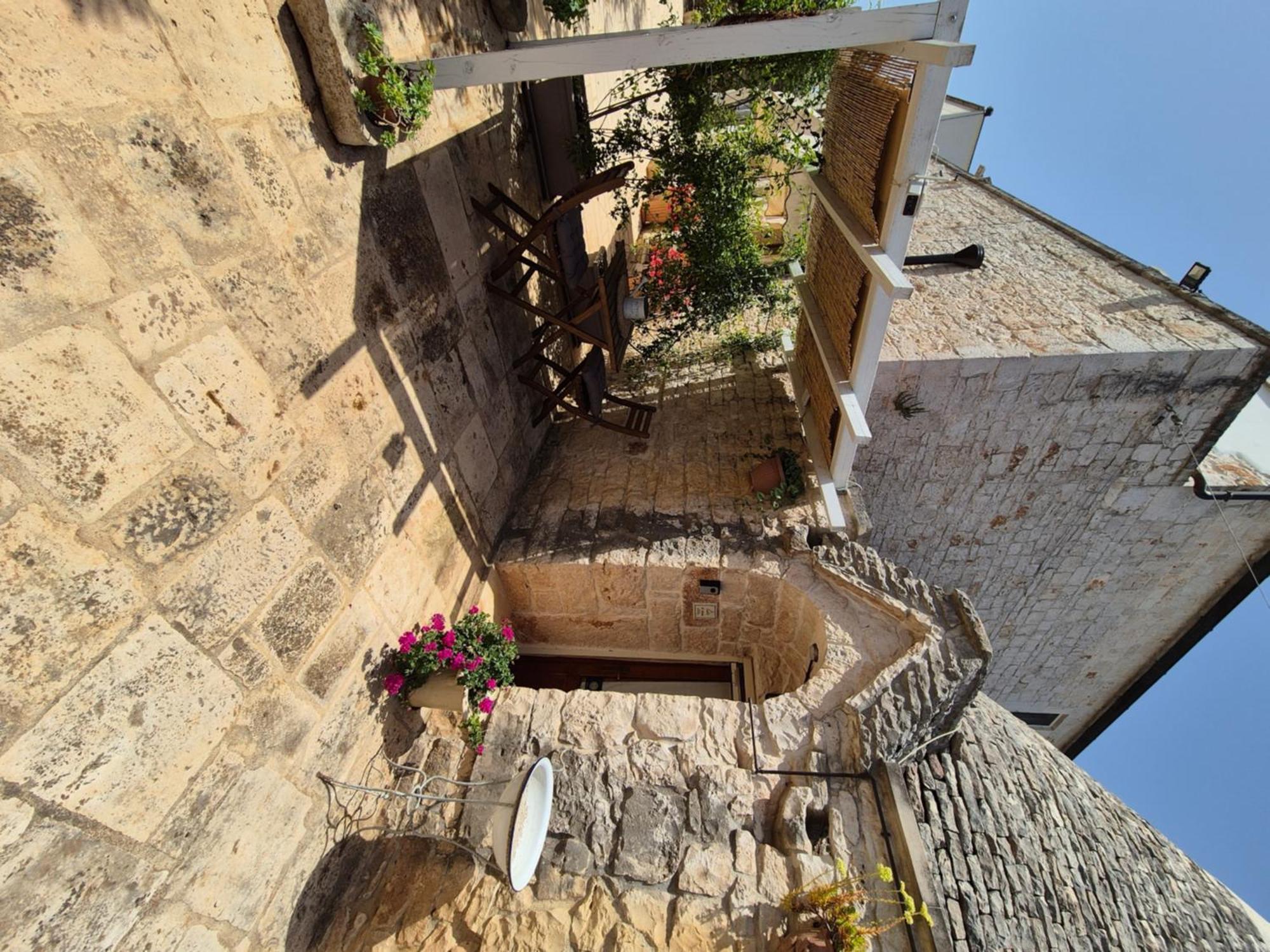 Il Trullo Di Nonna Lella Guest House Кастелана Гроте Екстериор снимка